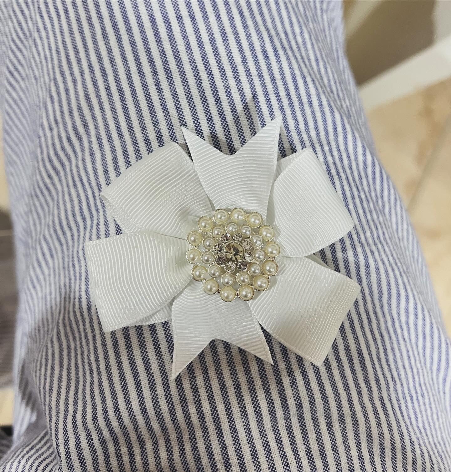 Mini Broach Bows π€
