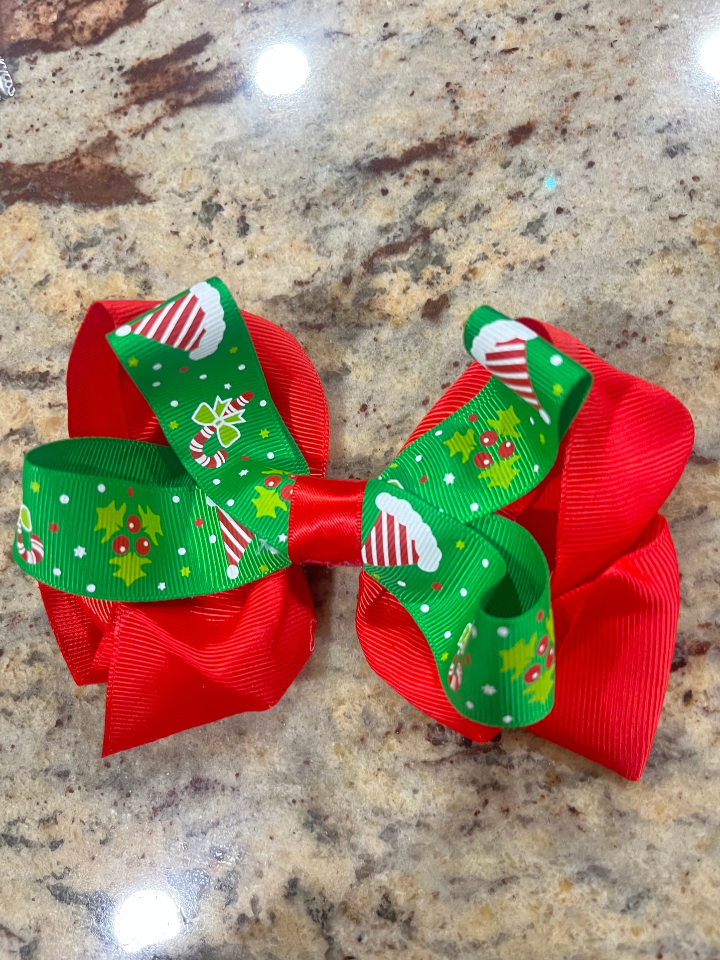 Christmas Spirit Bow πβ€οΈ