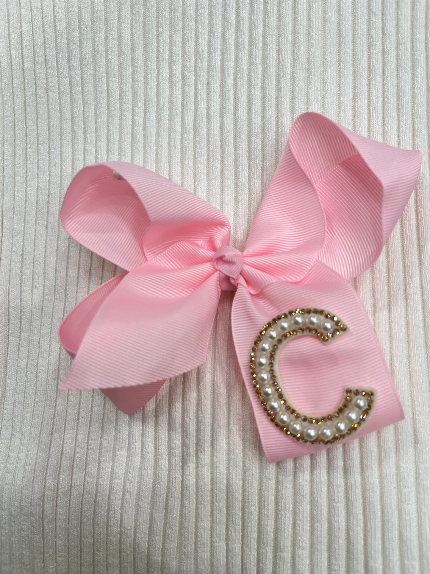 Large Pearl Intial Bow- LETTER C