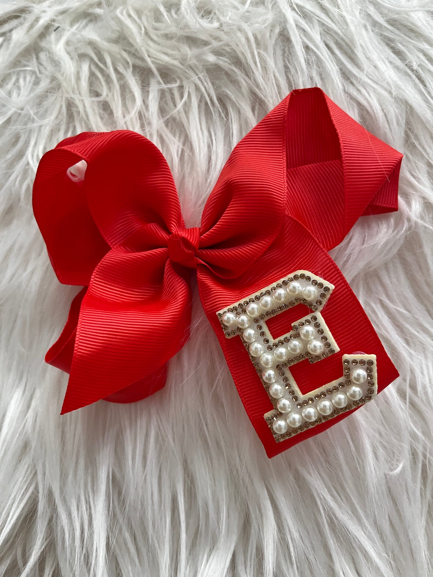 Large Pearl Intial Bow- LETTER E