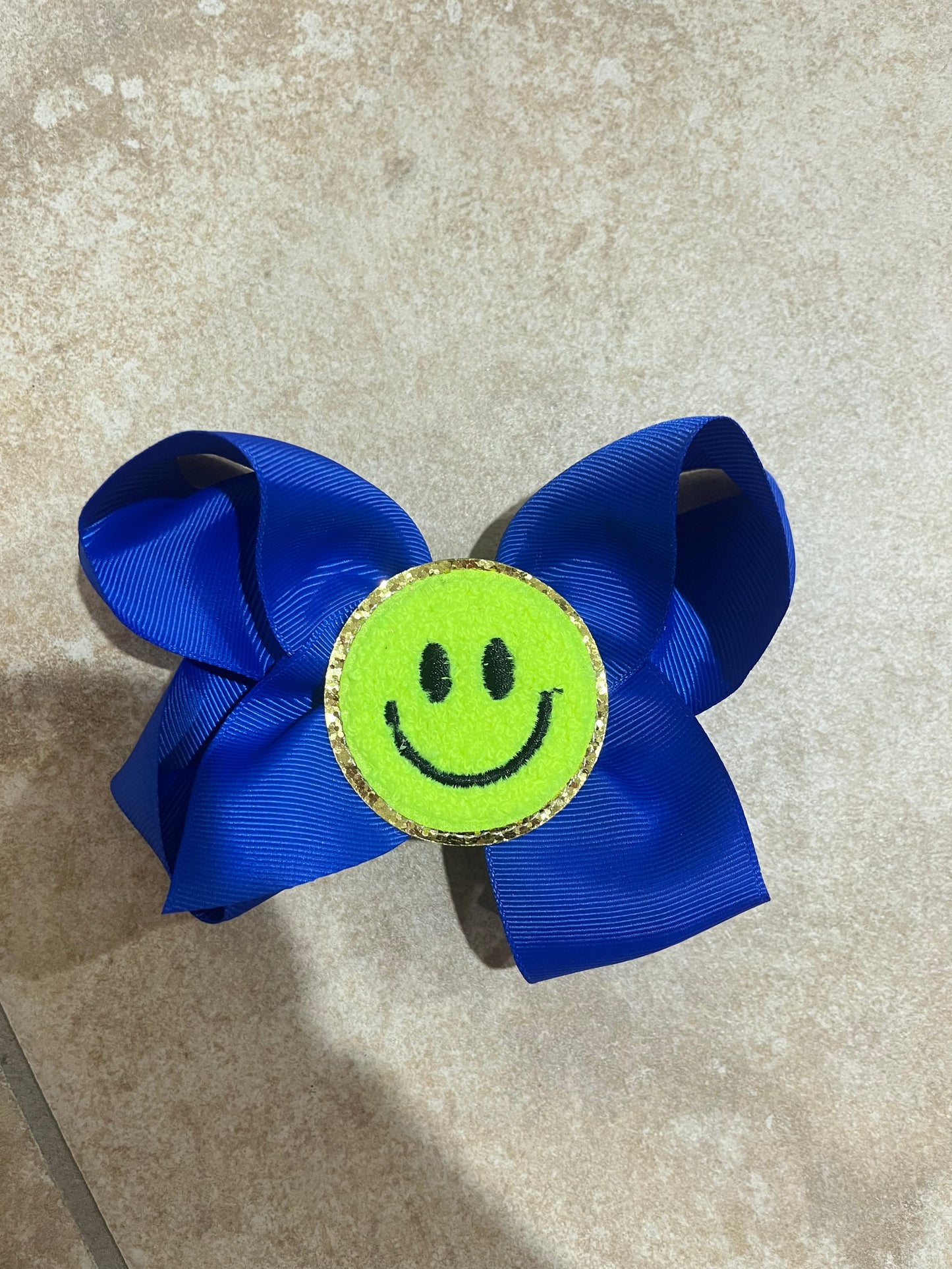 Large Smiley Face Bow