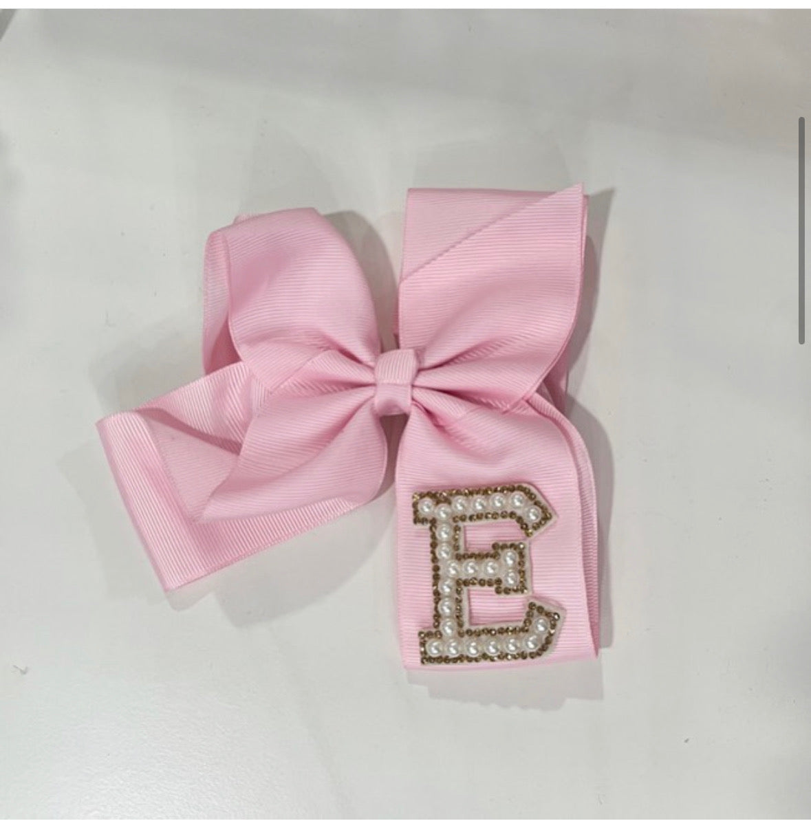 Large Pearl Intial Bow- LETTER E