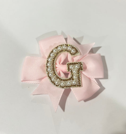 Mini Pearl Initial Bow- LETTER G