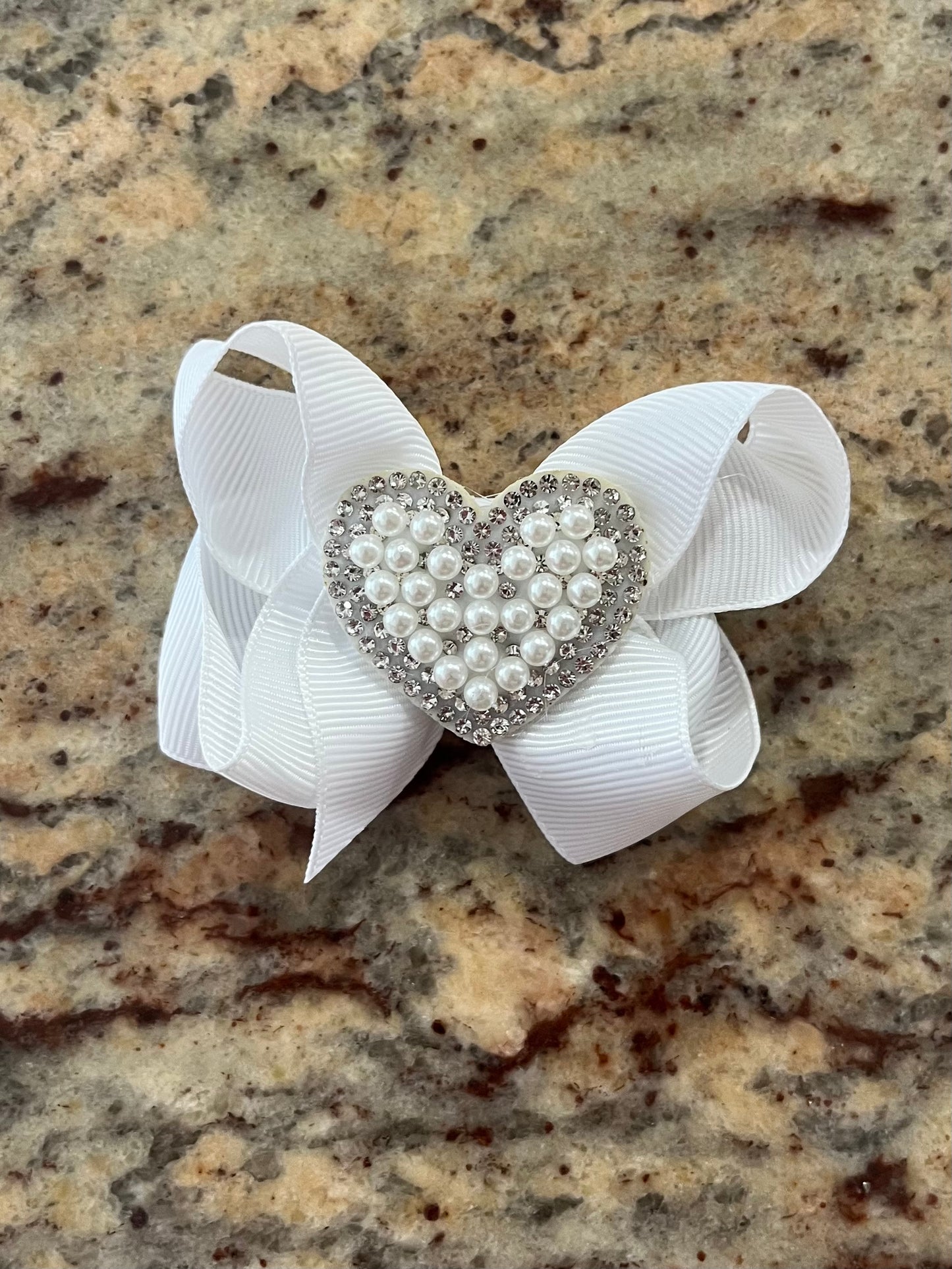 Mini White Pearl Valentines Bow 🤍