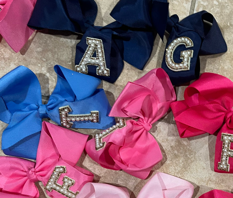 Large Pearl Intial Bow- LETTER T