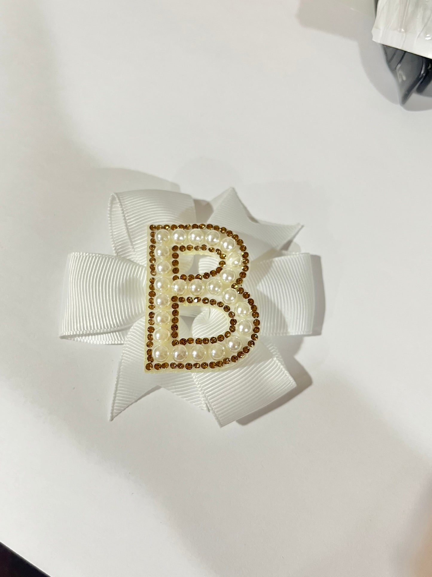 Mini Pearl Initial Bow- LETTER B